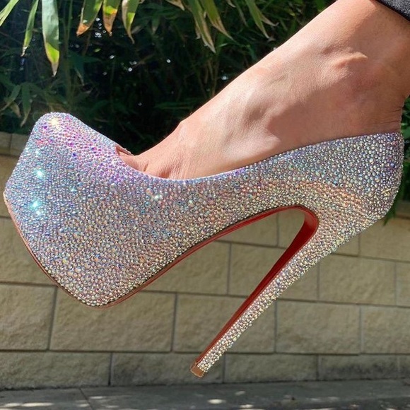 🎉 HP! 4X!! 🎉 Champagne Embellished Rhinestone Heels ✨ - Picture 6 of 6